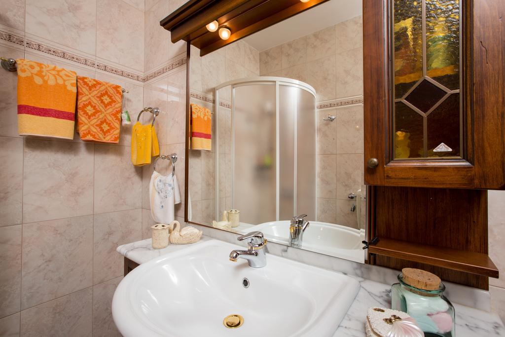 Apartment Dolores โอปาติยา ภายนอก รูปภาพ