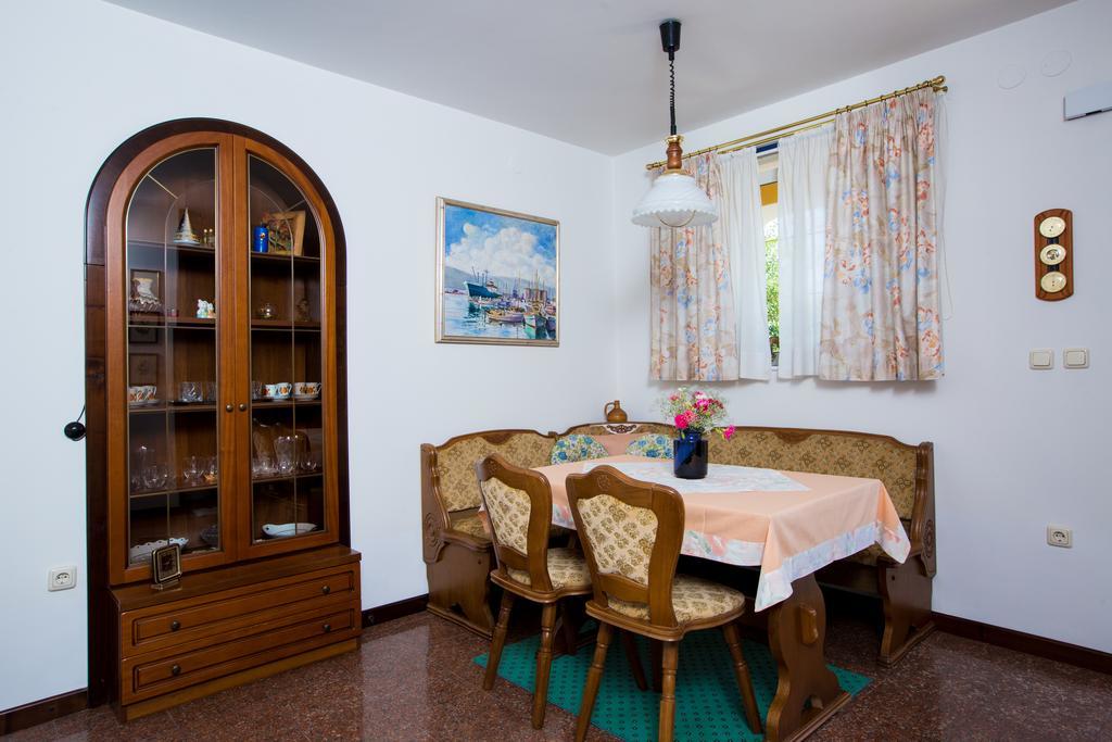 Apartment Dolores โอปาติยา ภายนอก รูปภาพ